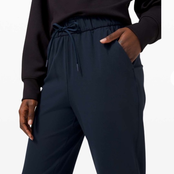 Lululemon Keep Moving Joggers Navy 6 - Picture 2 of 9